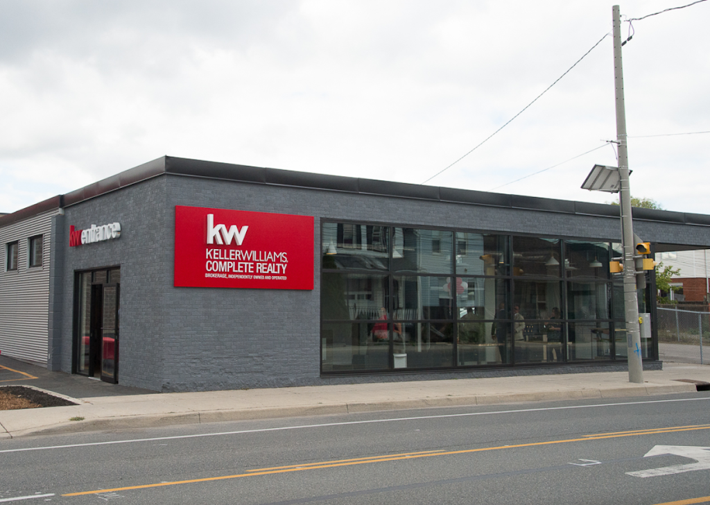 The Doyle Team | 1044 Cannon St E, Hamilton, ON L8L 2H7, Canada | Phone: (905) 308-8333