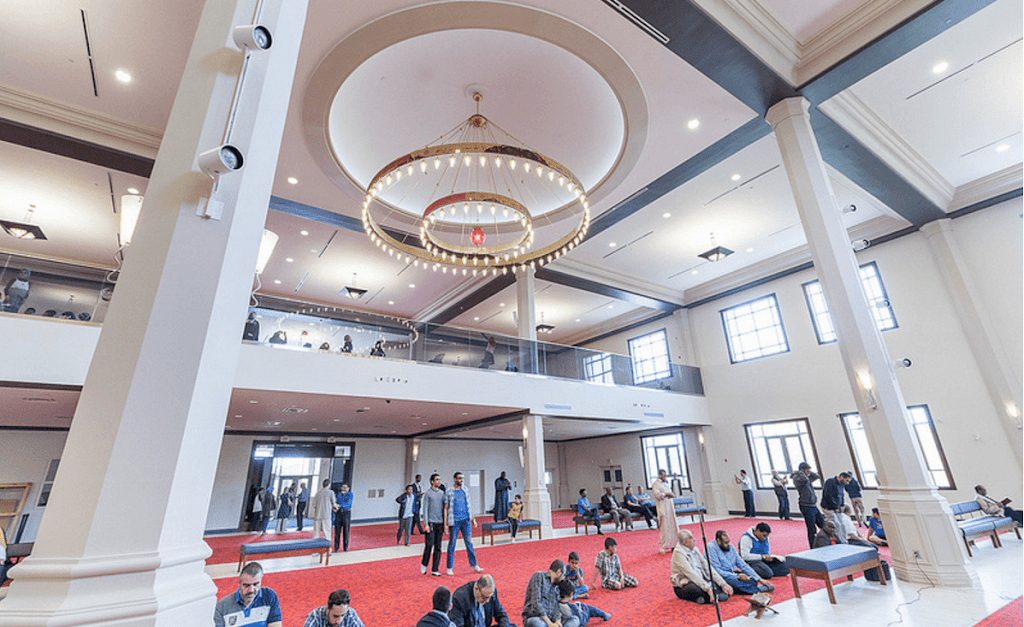 Masjid ar-Rahmah (Mosque of Mercy) | 1216 Hunt Club Rd, Ottawa, ON K1V 2P1, Canada | Phone: (613) 523-9977