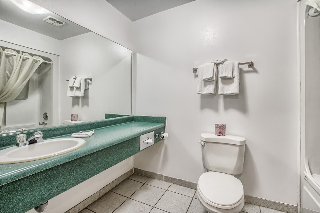Motel 6 Windsor, ON | 2000 Huron Church Rd, Windsor, ON N9C 2L5, Canada | Phone: (519) 966-8811