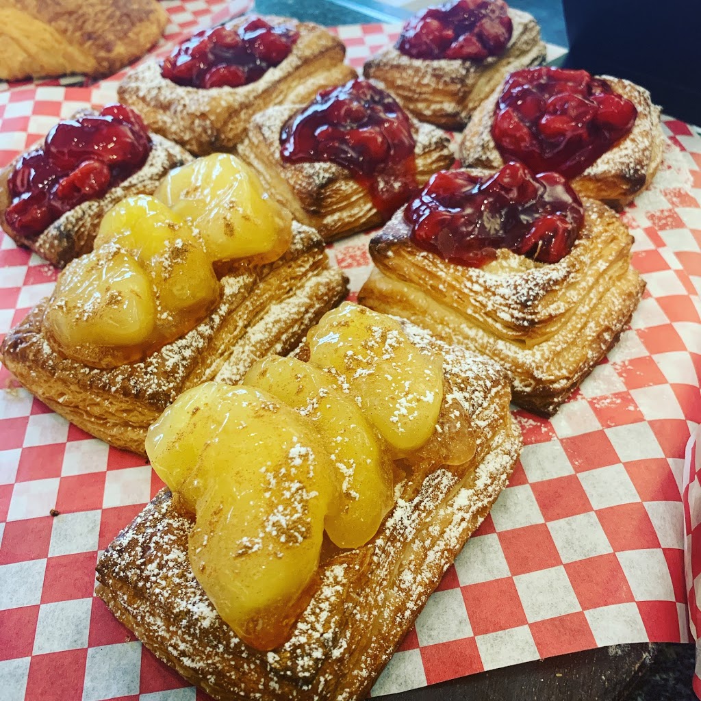Karens Dreamy Bakeshop | 4021 Macdonald St, Vancouver, BC V6L 2N8, Canada | Phone: (604) 714-1212