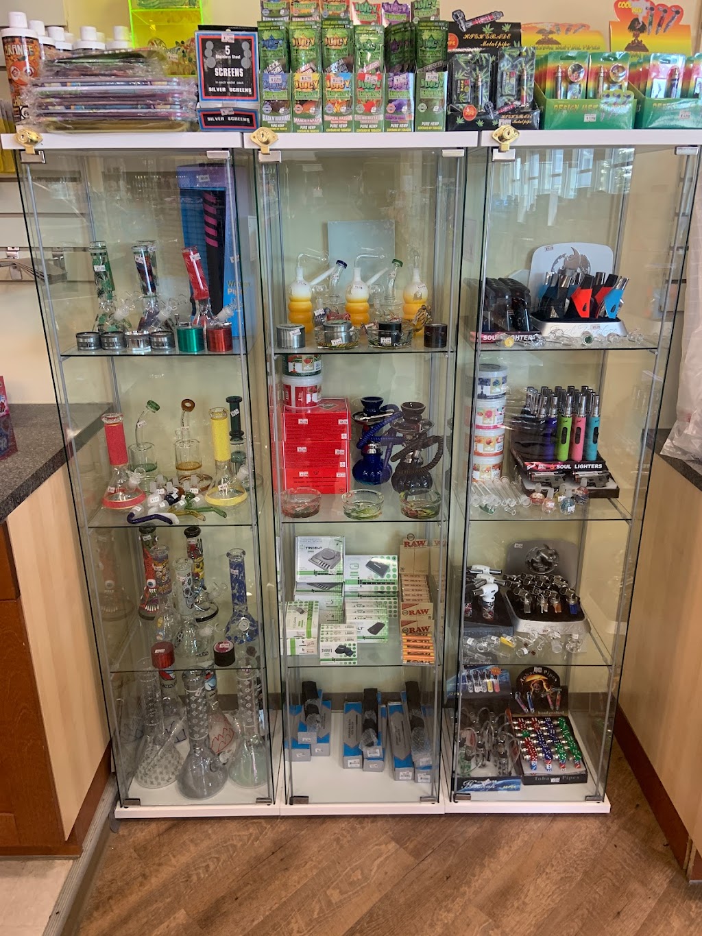 Madaans Country Market | Sunset Dr, Cochrane, AB T3C 0B4, Canada | Phone: (403) 851-0177