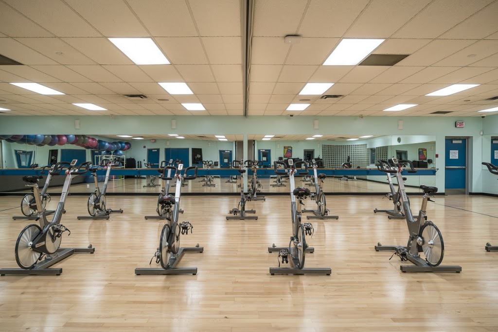 Renfrew Aquatic & Recreation Centre | 810 13 Ave NE, Calgary, AB T2E 8A1, Canada | Phone: (403) 268-2489