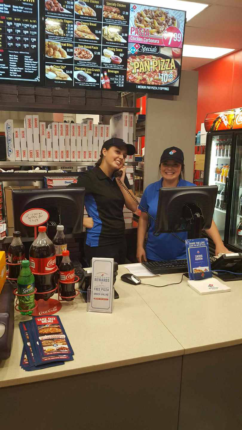 Dominos Pizza | 889 Exmouth St, Sarnia, ON N7T 5R3, Canada | Phone: (519) 332-3733