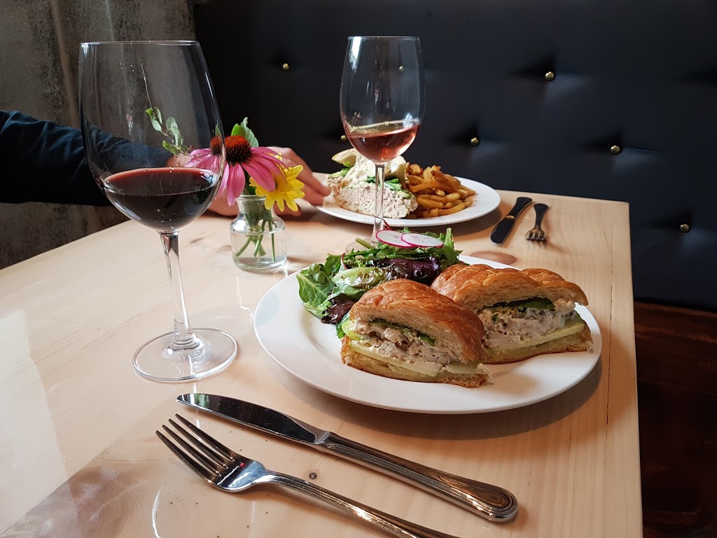 Brickyard Bistro | 1289 Gerrard St E, Toronto, ON M4L 1Y6, Canada | Phone: (416) 778-4440