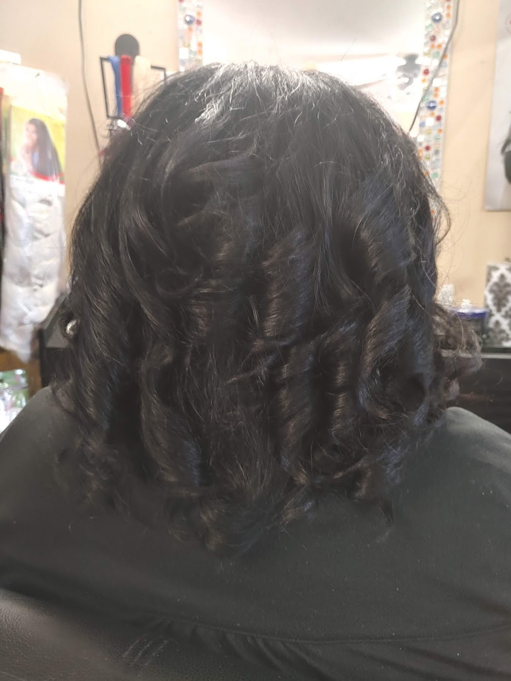 Romys Hair Studio | 625 Main St, Cornwall, PE C0A 1H0, Canada | Phone: (902) 367-5389