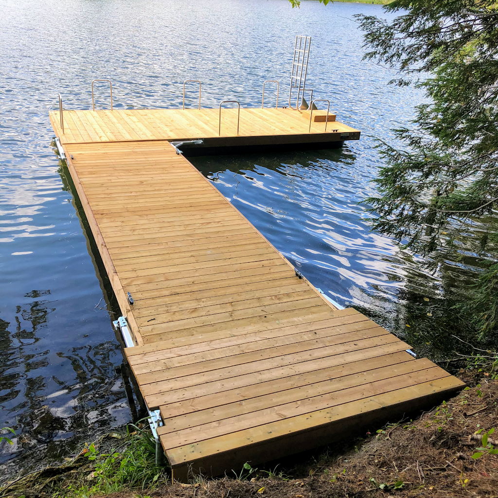 4 Seasons Mobile Docks | 200-D Rue Michel-Lainé, Sherbrooke, QC J1N 3M5, Canada | Phone: (819) 572-9910