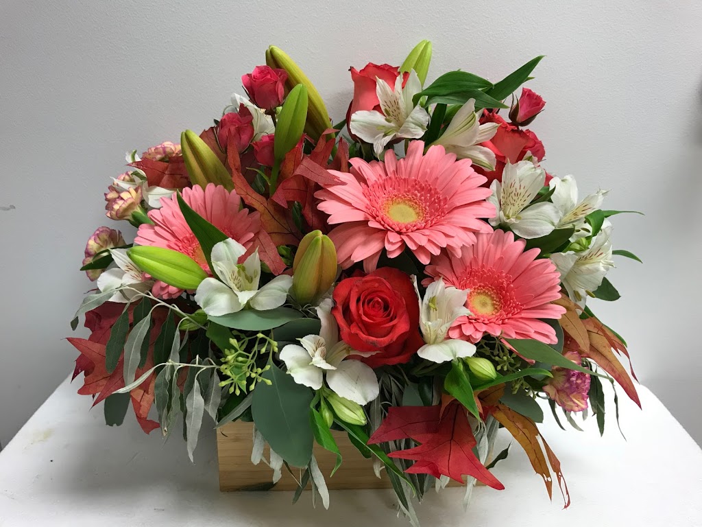 Simply Flowers Scarborough | 8 Roper Rd, Scarborough, ON M1L 0G6, Canada | Phone: (416) 979-3384