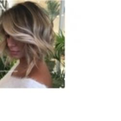 Elodie Coiffeuse Styliste Visagiste | 1816 Rue Denonville, Montréal, QC H4E 1M3, Canada | Phone: (514) 794-4121