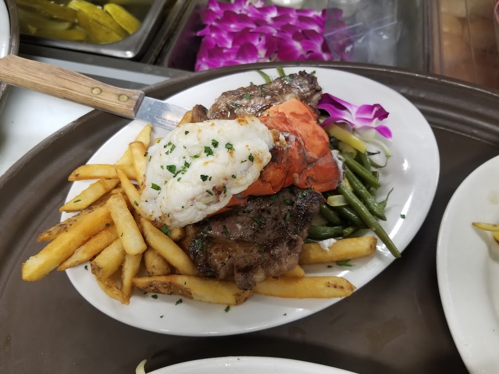 Black Bear Tavern | 151 Main St, Colebrook, NH 03576, USA | Phone: (603) 237-5521