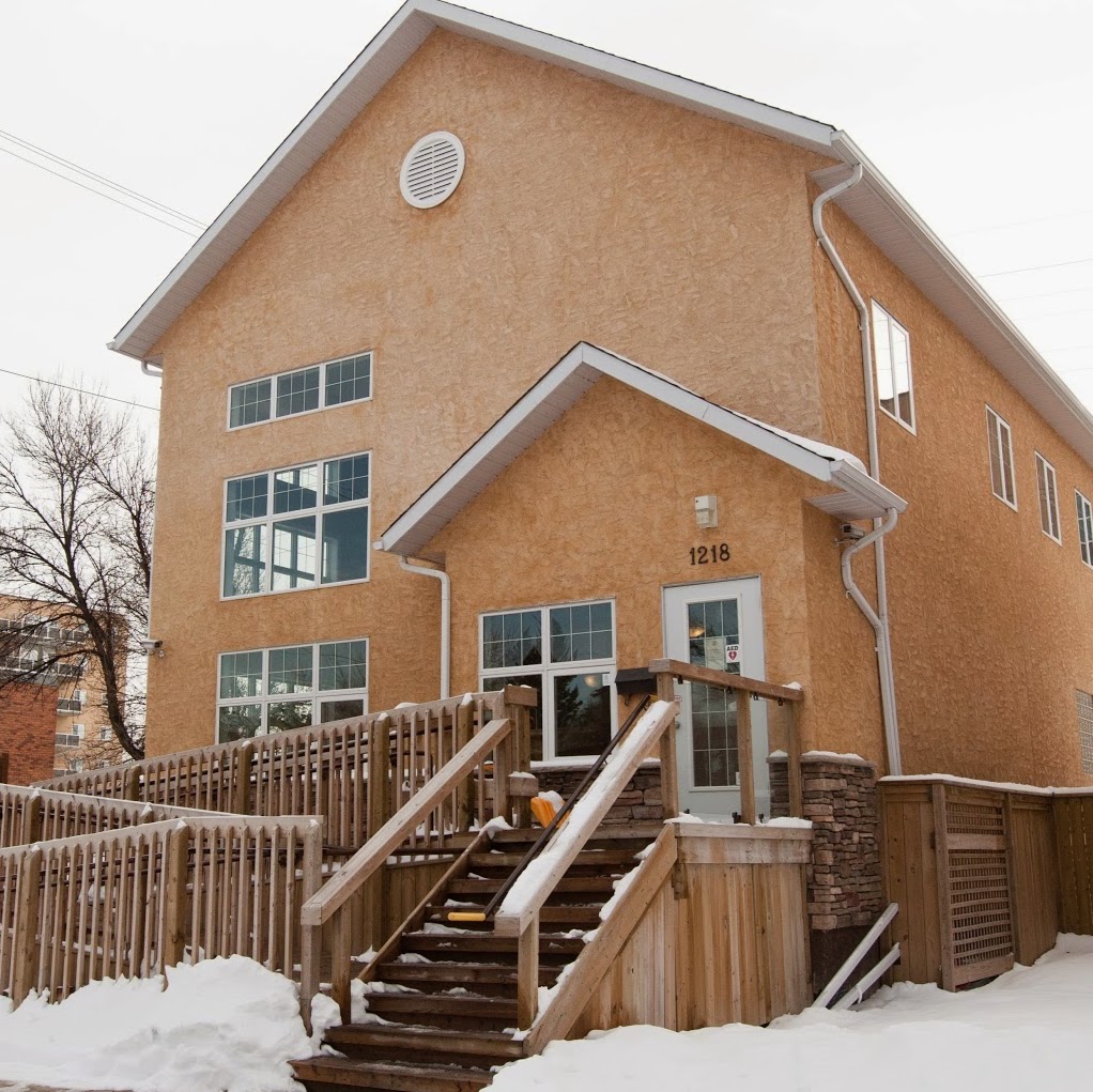 Centre for Natural Medicine | 1218 Lorette Ave, Winnipeg, MB R3M 1W5, Canada | Phone: (204) 488-6528
