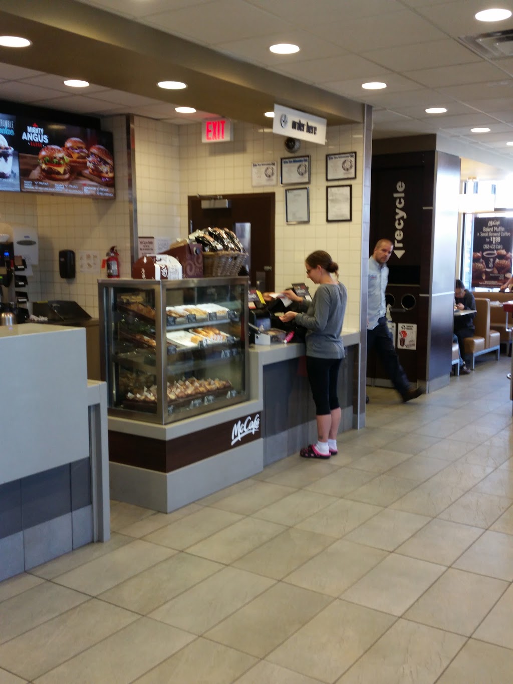McDonalds | 177 Country Hills Blvd NW #300, Calgary, AB T3K 5M6, Canada | Phone: (403) 226-9840