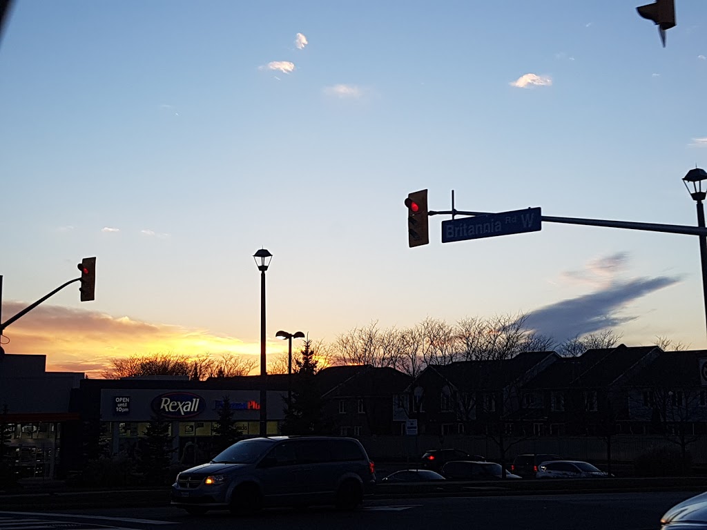 Mighty Oak Park | 6015 Douguy Blvd, Mississauga, ON L5V 1B3, Canada
