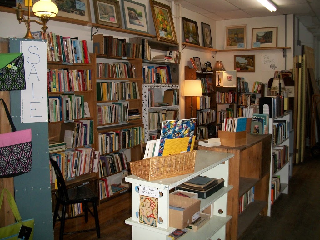 Village Treasures Antiques & Collectibles | 52 Church St, Barton, VT 05832, USA | Phone: (802) 239-3012