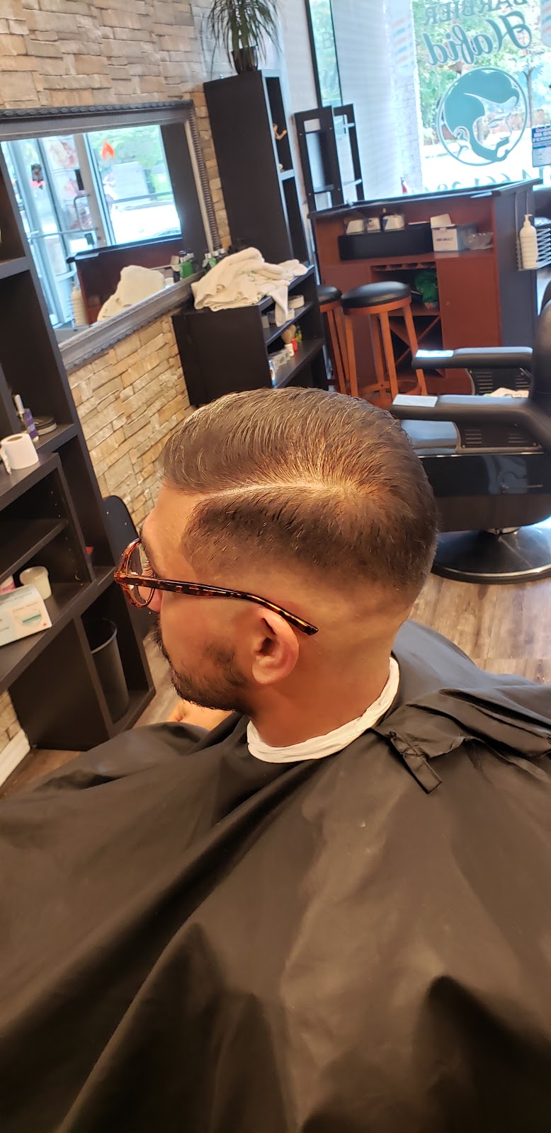 Salon de barbier Hafid | 1560 Ch. de Chambly, Longueuil, QC J4J 3X5, Canada | Phone: (514) 661-2844