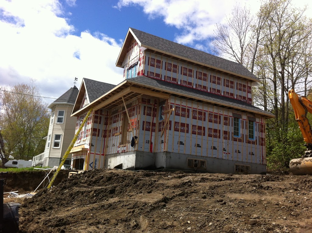 Solution Construction | 5885 Ave Royale, Boischatel, QC G0A 1H0, Canada | Phone: (418) 264-6488