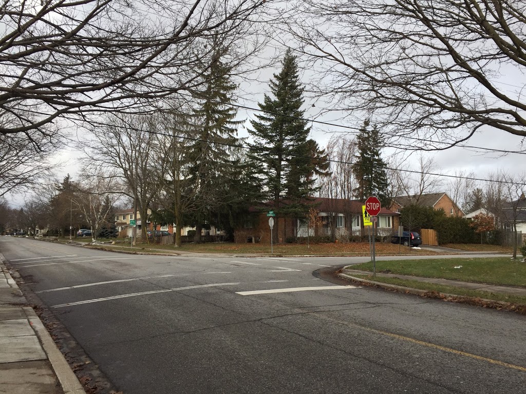 O.M. MacKillop Public School | 206 Lucas St, Richmond Hill, ON L4C 4P7, Canada | Phone: (905) 884-5711