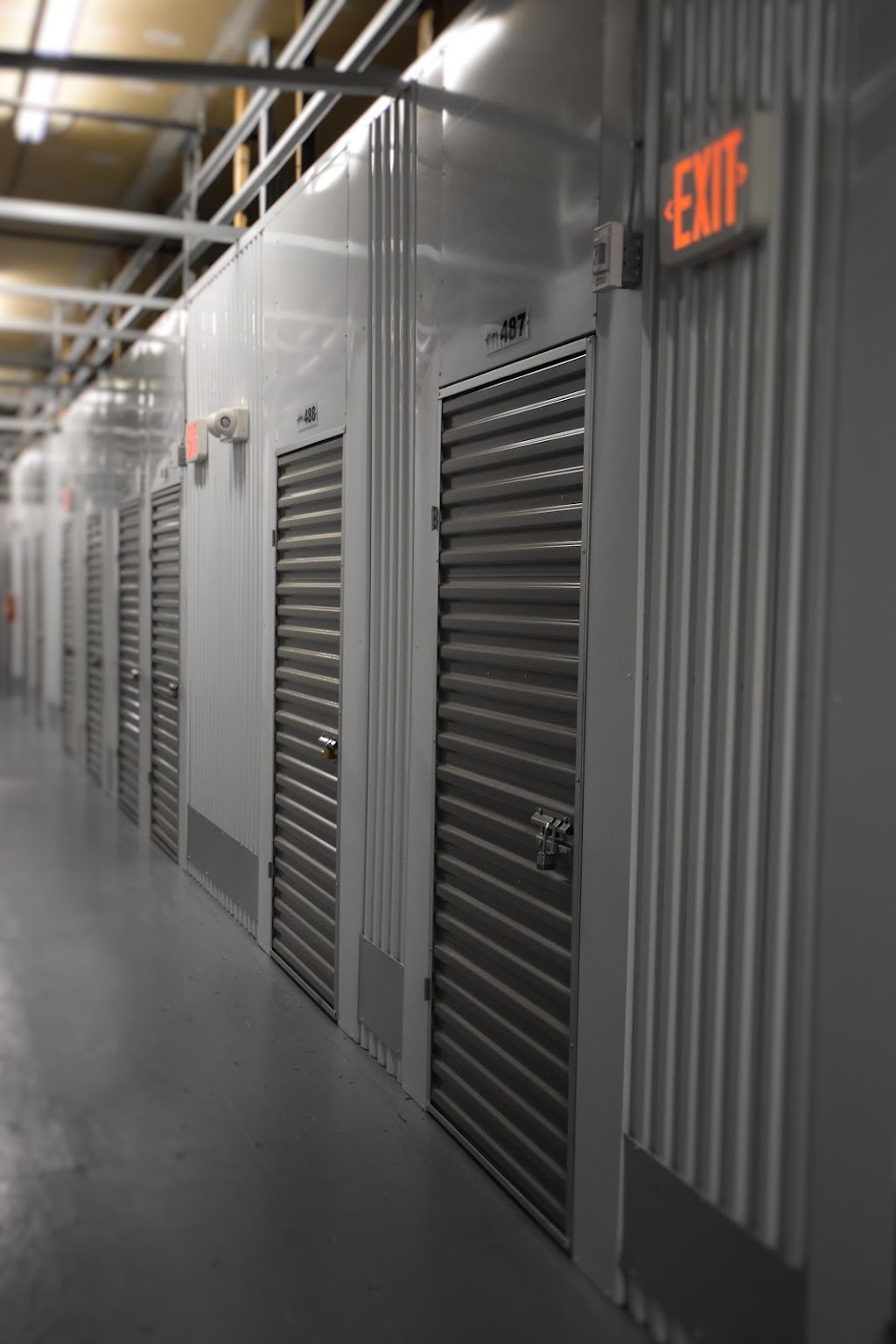 Adams Storage Uptown | 3340 Tennyson Ave, Victoria, BC V8Z 3P3, Canada | Phone: (250) 953-5330