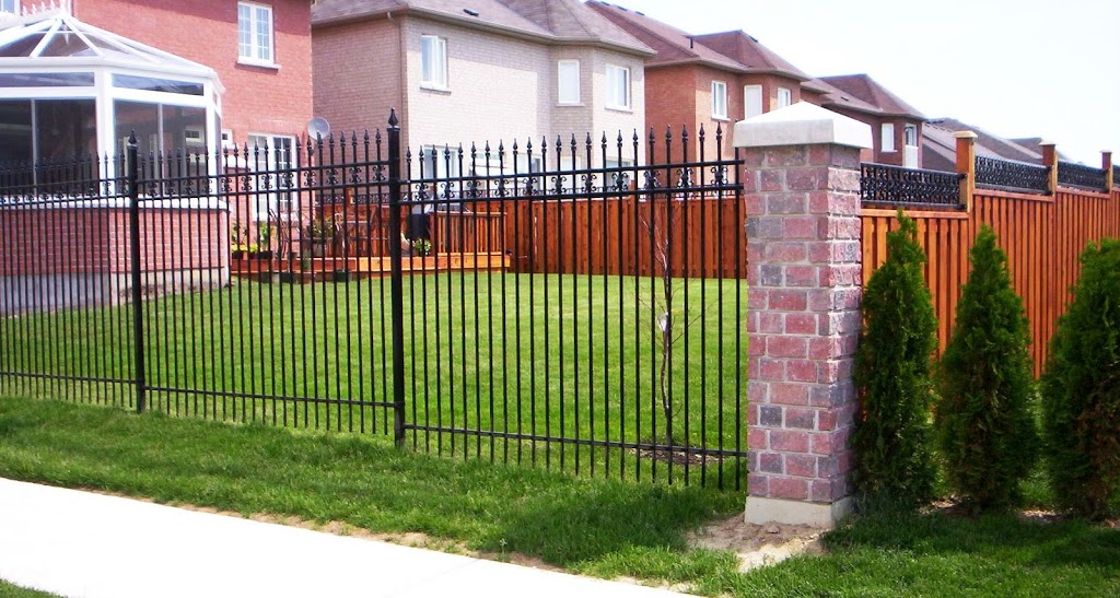 Del Zotto Fence & Deck | 1811 Woodview Ave, Pickering, ON L1V 1C3, Canada | Phone: (416) 522-2990