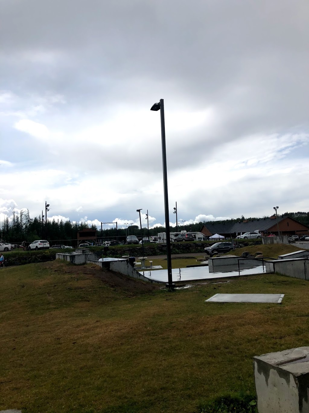 Skatepark sainte catherine de la jacques cartier | 16 Rue Louis Jolliet, Sainte-Catherine-de-la-Jacques-Cartier, QC G3N 2N6, Canada