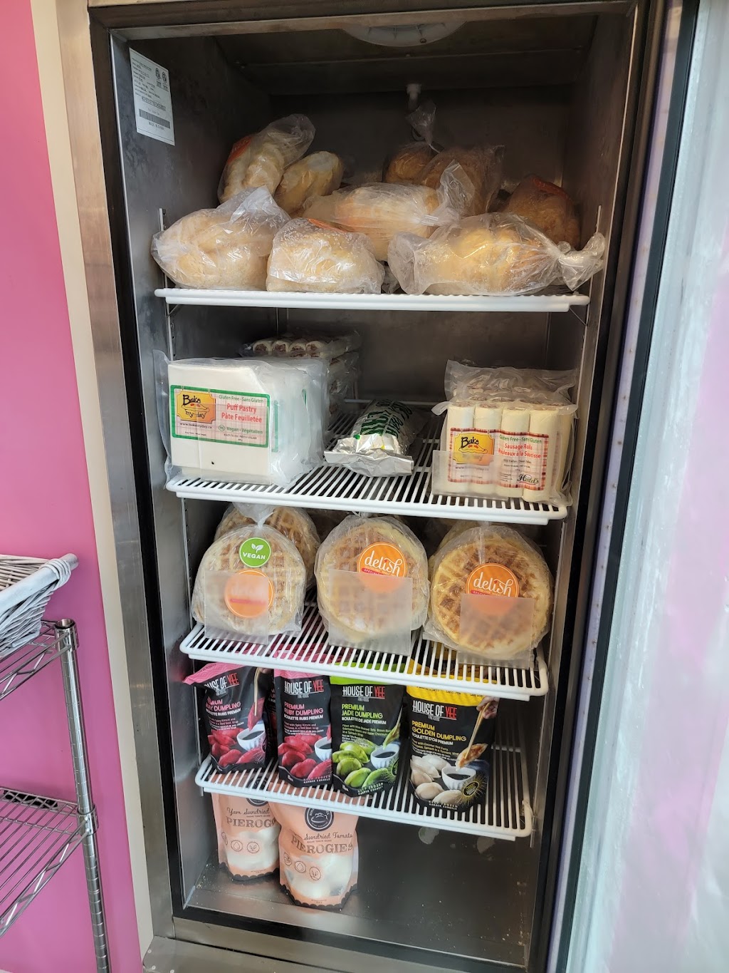 Delish Gluten Free Bakery | 1730 Coast Meridian Rd #203, Port Coquitlam, BC V3C 6R8, Canada | Phone: (604) 945-9994
