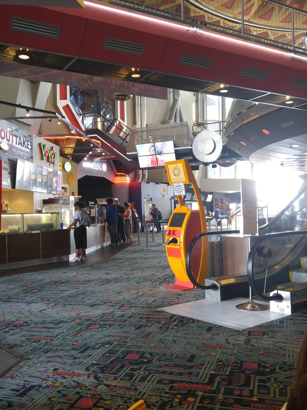 Cineplex Cinemas Vaughan | 3555 Highway 7 West, Woodbridge, ON L4L 6B1, Canada | Phone: (905) 851-1001