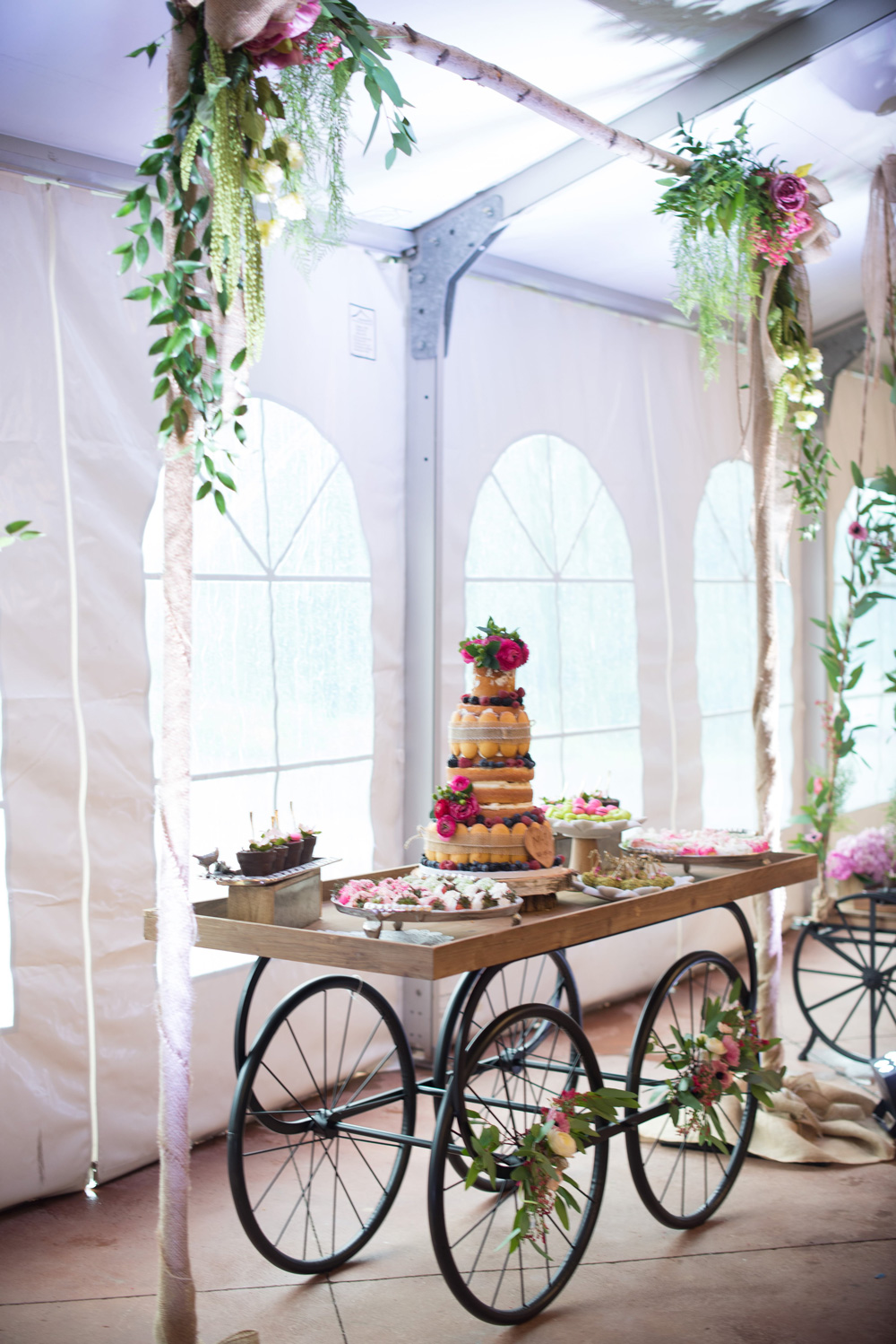 Dalia Cake | 3335 Stoney Crescent, Mississauga, ON L5M 0N6, Canada | Phone: (416) 939-7714