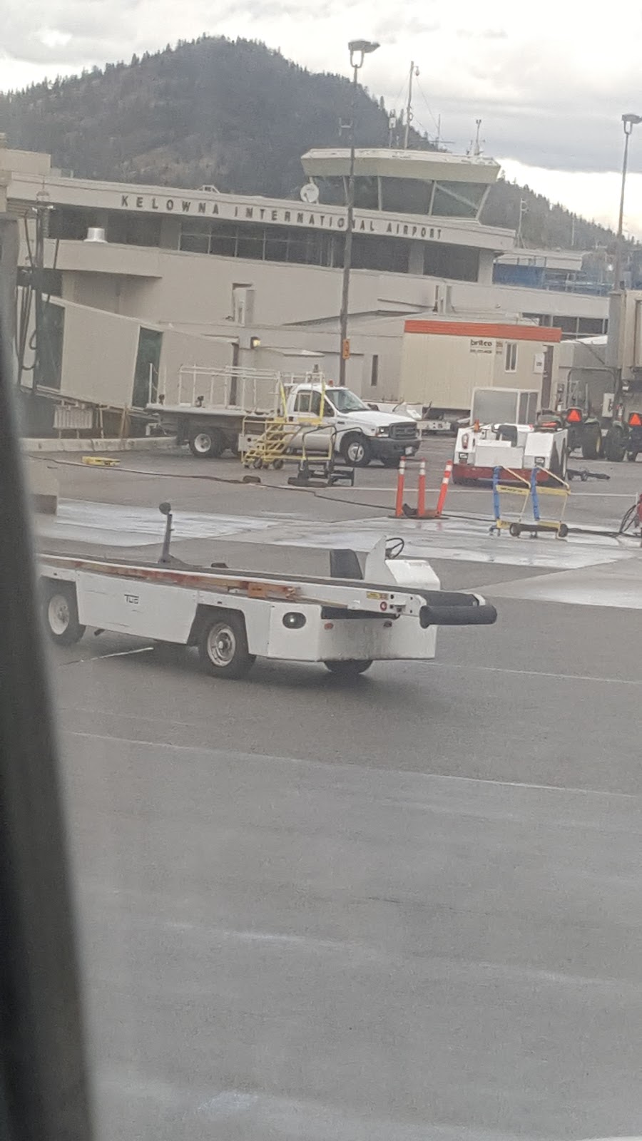 Kelowna International Airport | 5533 Airport Way, Kelowna, BC V1V 1S1, Canada | Phone: (250) 807-4300