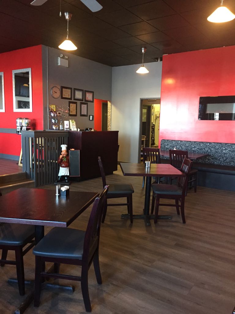 Uncle Rogers Family Dining & Lounge | 5103 50th St, Tofield, AB T0B 4J0, Canada | Phone: (780) 662-4441