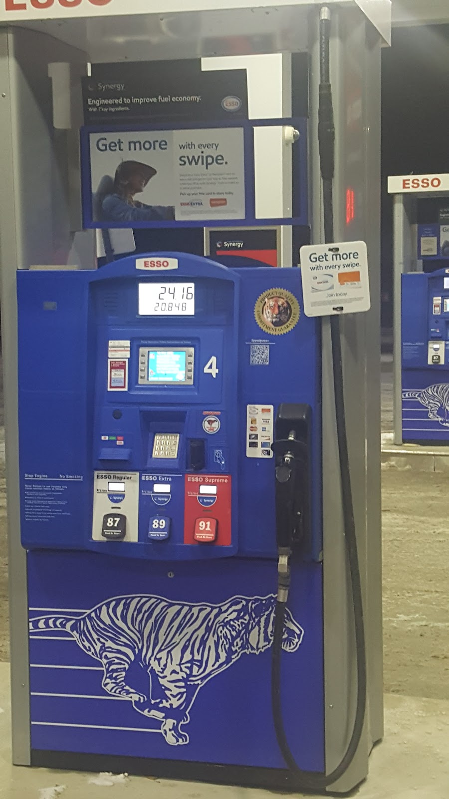 Esso | 69 Oxford St W, Drumbo, ON N0J 1G0, Canada | Phone: (519) 463-5557
