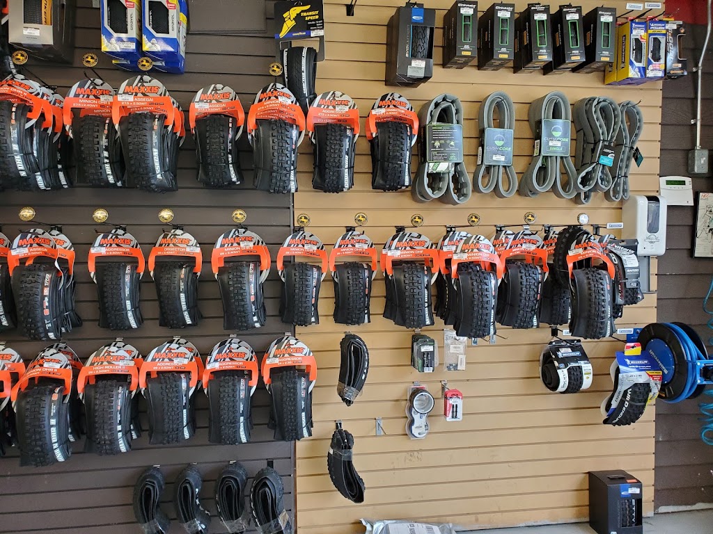 Blacks Cycle | 274 Anderton Rd, Comox, BC V9M 1Y2, Canada | Phone: (250) 339-7011