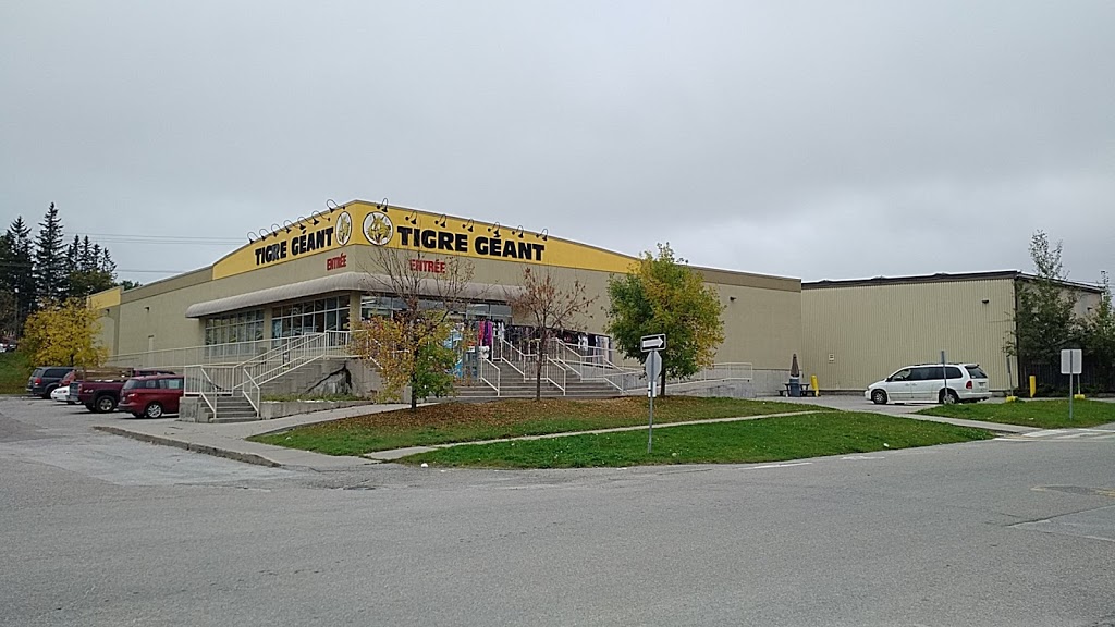 Tigre Géant | 210 Rue Moncion, Maniwaki, QC J9E 3P6, Canada | Phone: (819) 449-1374