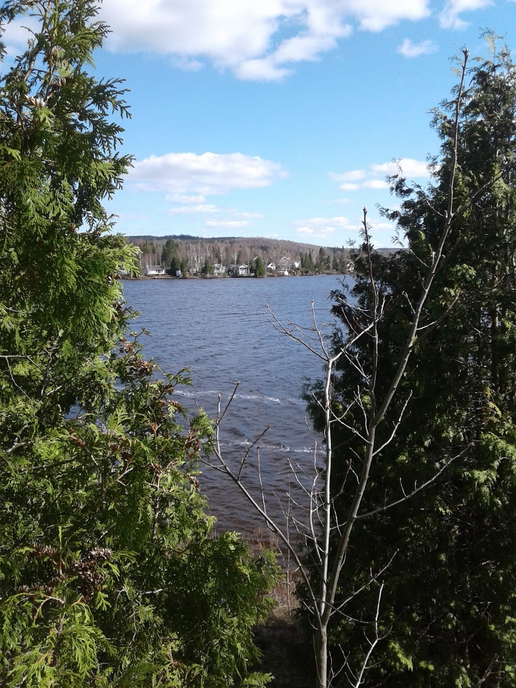 Chalet Des Loisirs-Ste-Anne | 1025 Rte du Lac-du-Huit, Adstock, QC G0N 1S0, Canada | Phone: (418) 335-7506
