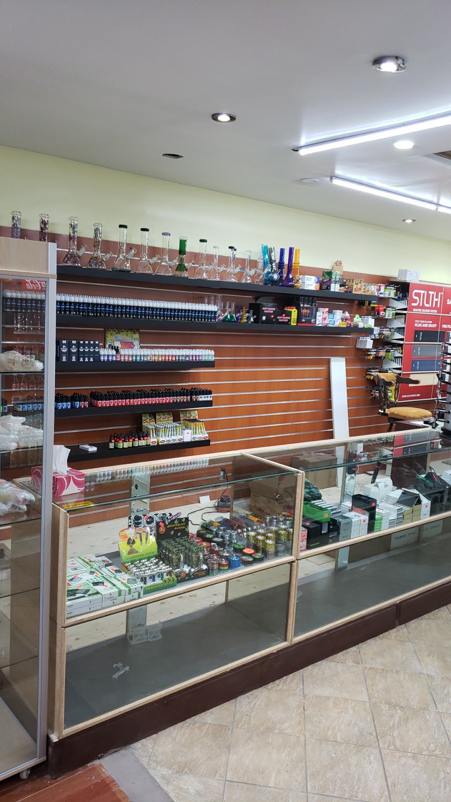 Hasty market | convenience store | 1048 Albion Rd, Etobicoke, ON M9V 1A7, Canada | 6473525341 OR +1 647-352-5341