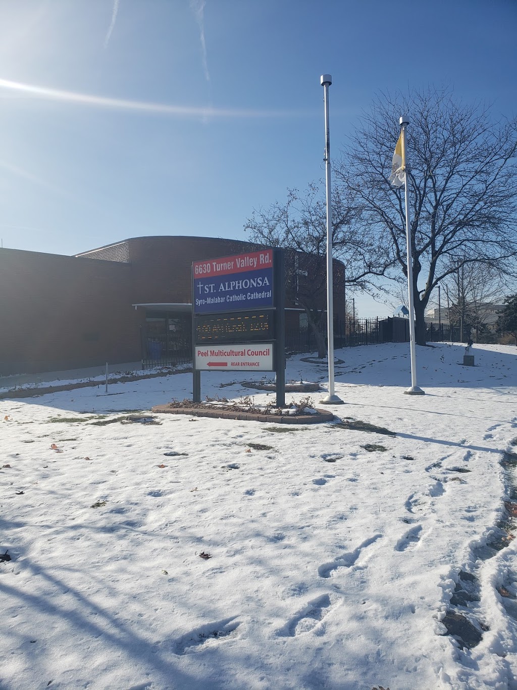 St. Alphonsa Syro Malabar Catholic Cathedral | 6630 Turner Valley Rd, Mississauga, ON L5N 2P1, Canada | Phone: (905) 814-6003