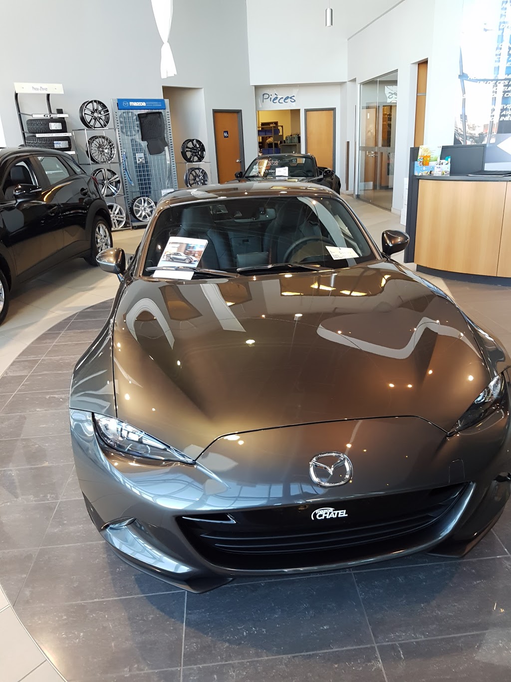 Mazda Chatel | car dealer | 205 Rue Étienne Dubreuil, Québec, QC G1M 4A6, Canada | 4186274601 OR +1 418-627-4601