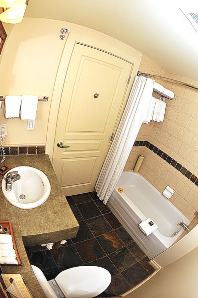Pemberton Valley Lodge | 1490 Sea-to-Sky Hwy, Pemberton, BC V0N 2L1, Canada | Phone: (604) 894-2000