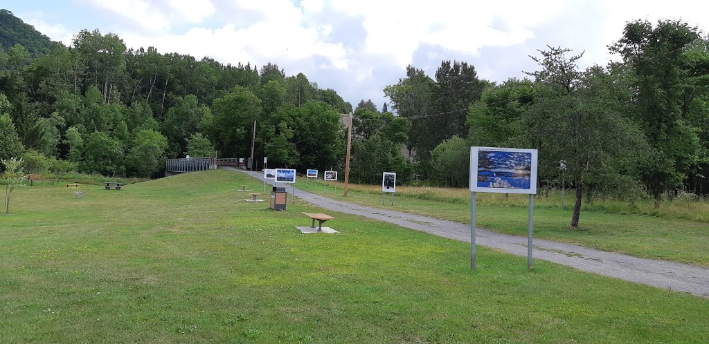 Parc du chemin du pont | 175 Chemin du Pont, Piedmont, QC J0R 1K0, Canada | Phone: (450) 227-1888