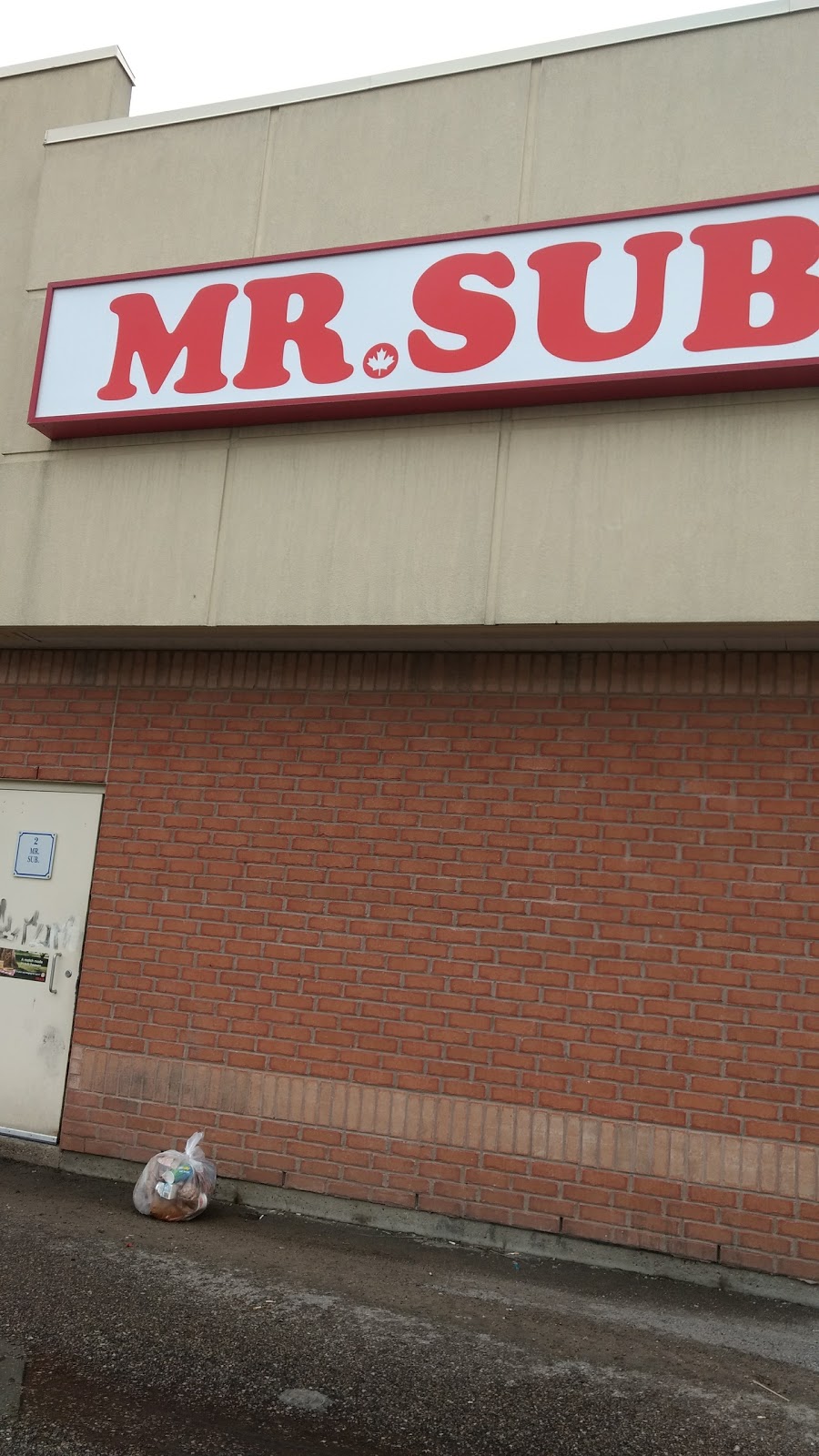 Mr.Sub | Woodland Hills Centre, 18040 Yonge St, Newmarket, ON L3Y 8S4, Canada | Phone: (905) 836-7973