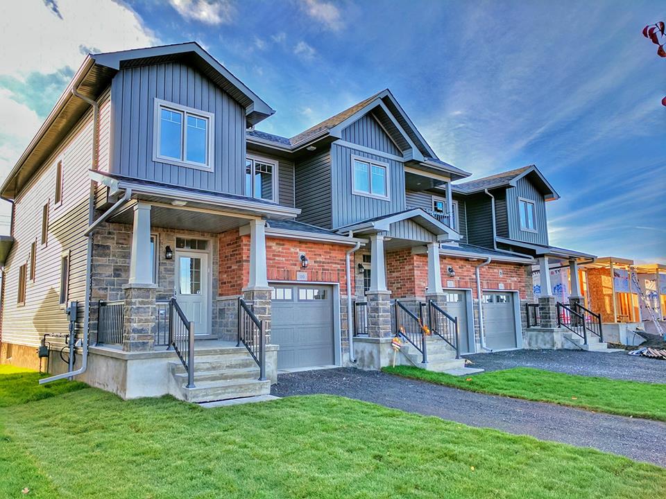 Brookland Fine Homes | 4 Lowry Pl, Amherstview, ON K7N 0E2, Canada | Phone: (613) 542-9393