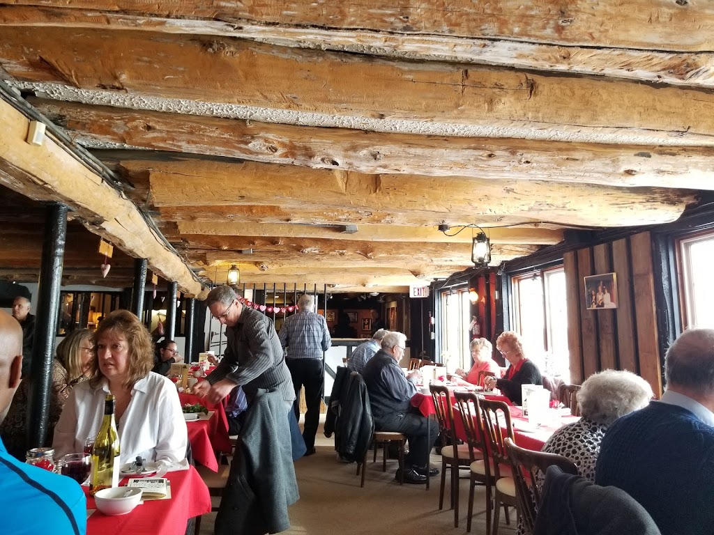 Herongate Barn Dinner Theatre | 2885 Altona Rd, Locust Hill, ON L0H 1J0, Canada | Phone: (905) 472-3085