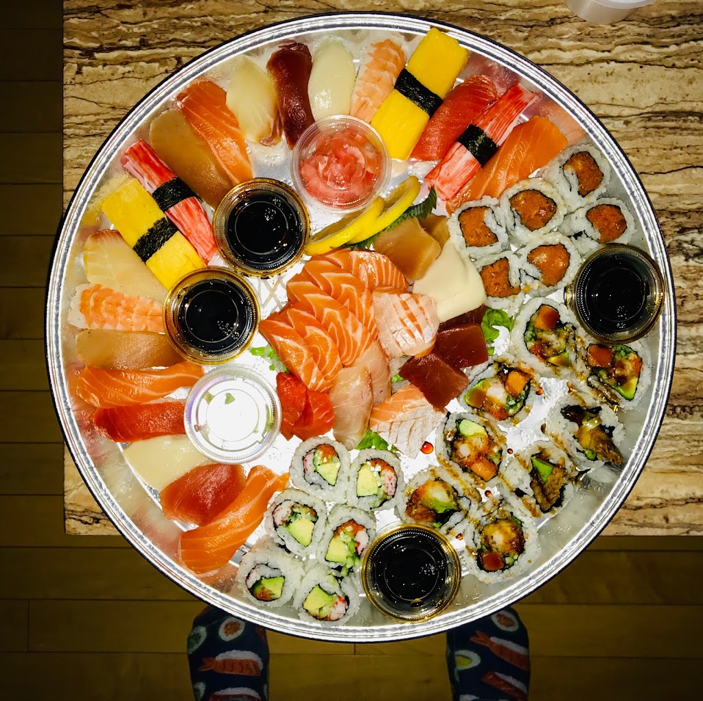 Suki Sushi | restaurant | 347 Erb St W #4, Waterloo, ON N2L 1W4, Canada | 5197461566 OR +1 519-746-1566