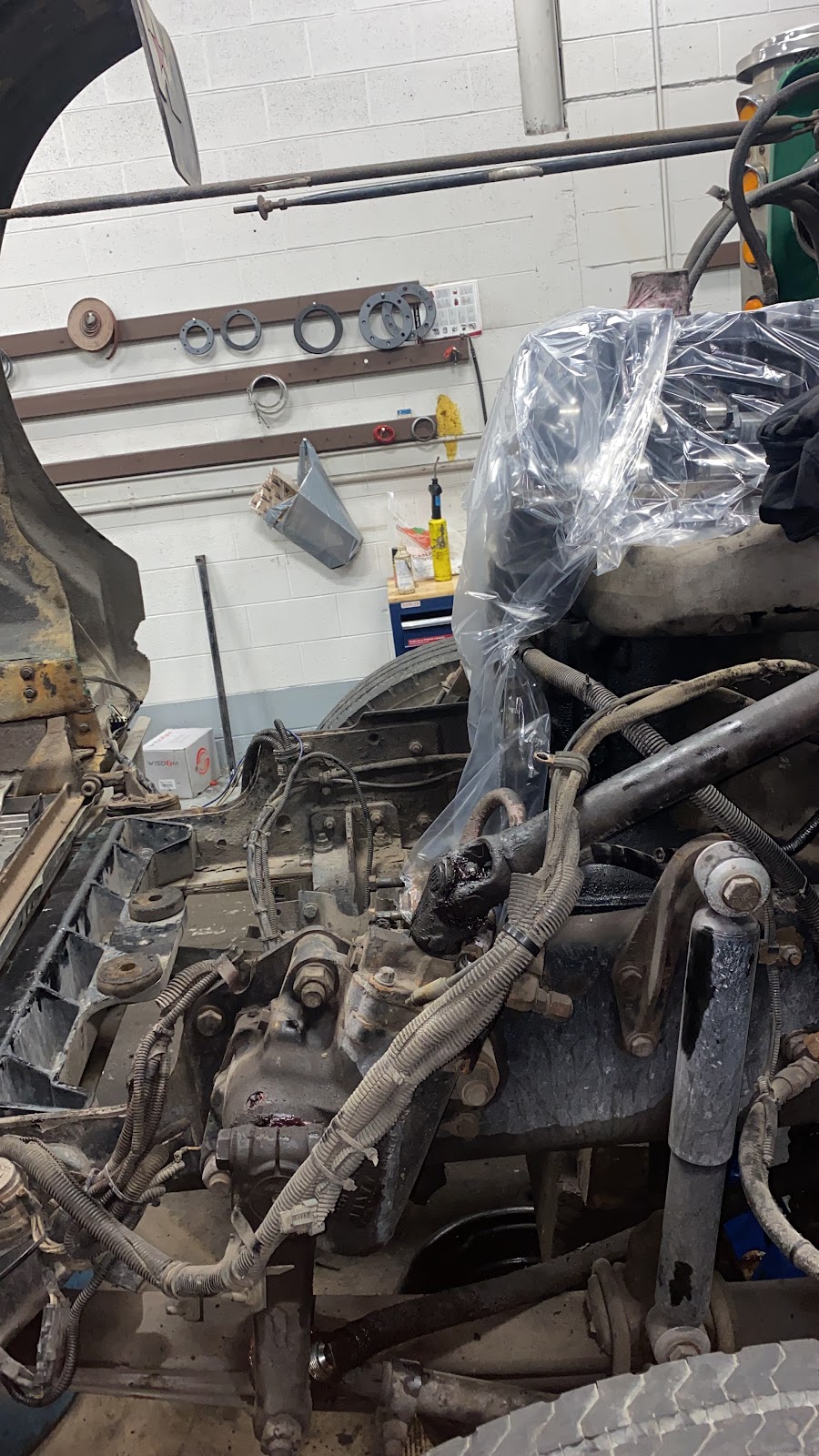 Empire truck repair and sales | 15 Goodmark Pl, Etobicoke, ON unit 8, Canada | Phone: (416) 505-9189
