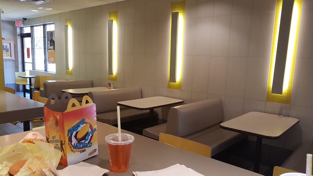 McDonalds | 77 Queensway East, Simcoe, ON N3Y 4M5, Canada | Phone: (519) 426-8085