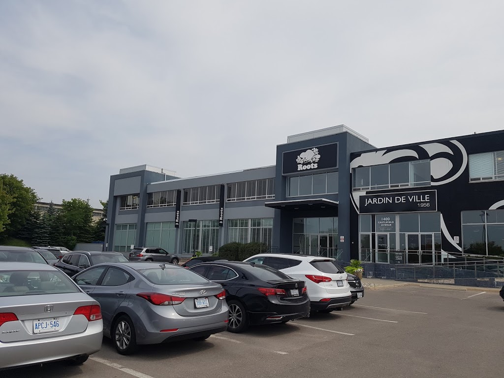 Roots | 1400 Castlefield Ave, York, ON M6B 4C4, Canada | Phone: (416) 781-3574