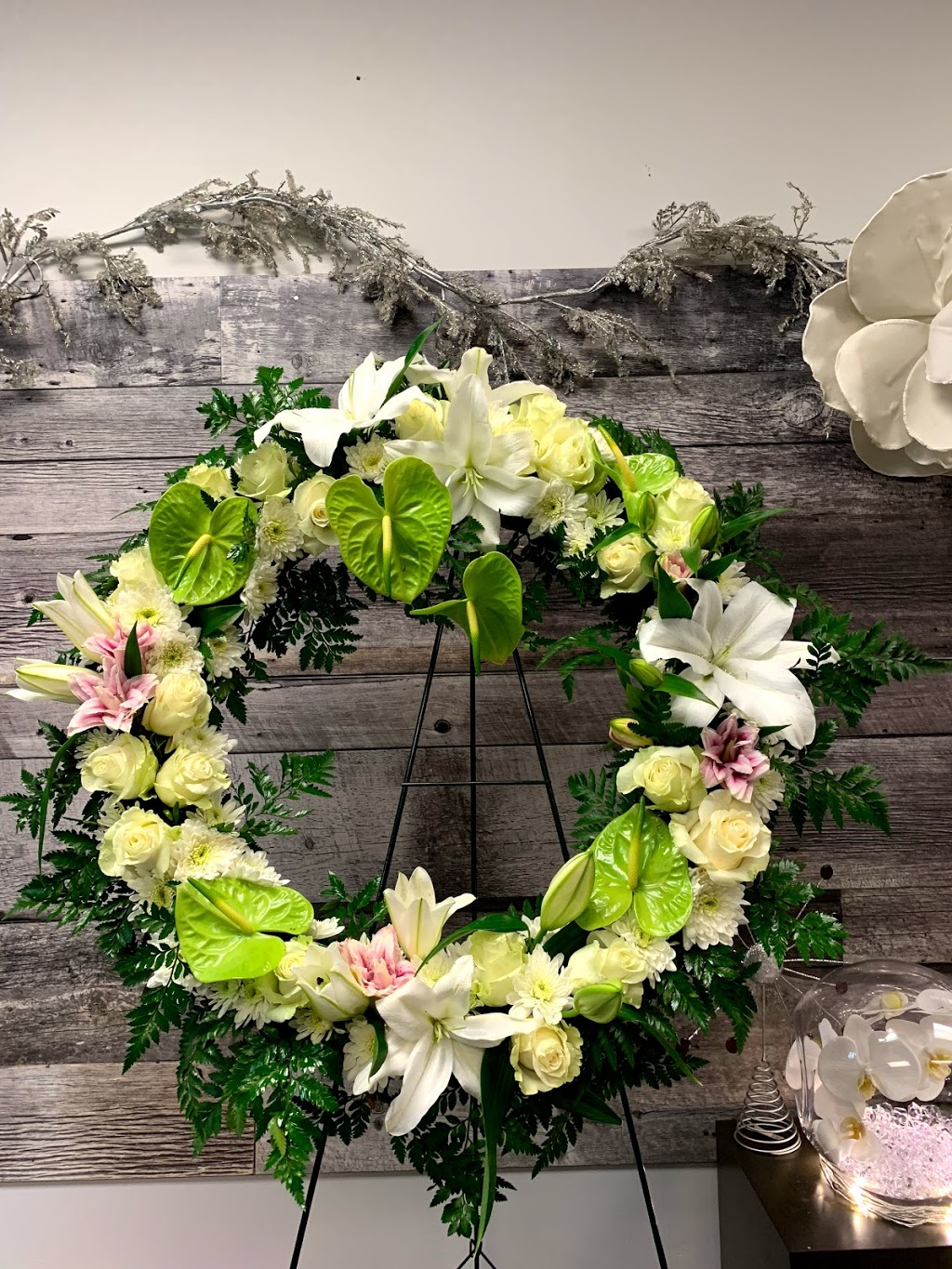 Lapegaz Flowers | Inside Starsky, 3115 Dundas St W, Mississauga, ON L5L 3R8, Canada | Phone: (905) 606-2111