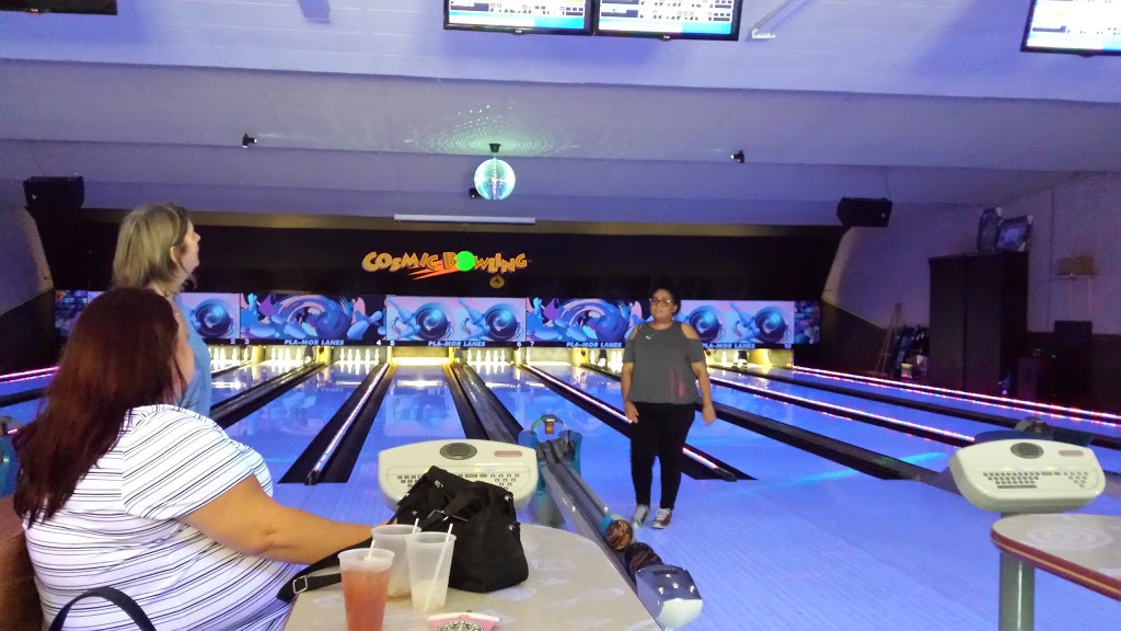 Pla-Mor Bowling Lanes | 106 Main St, St. Catharines, ON L2N 4V4, Canada | Phone: (905) 935-6711