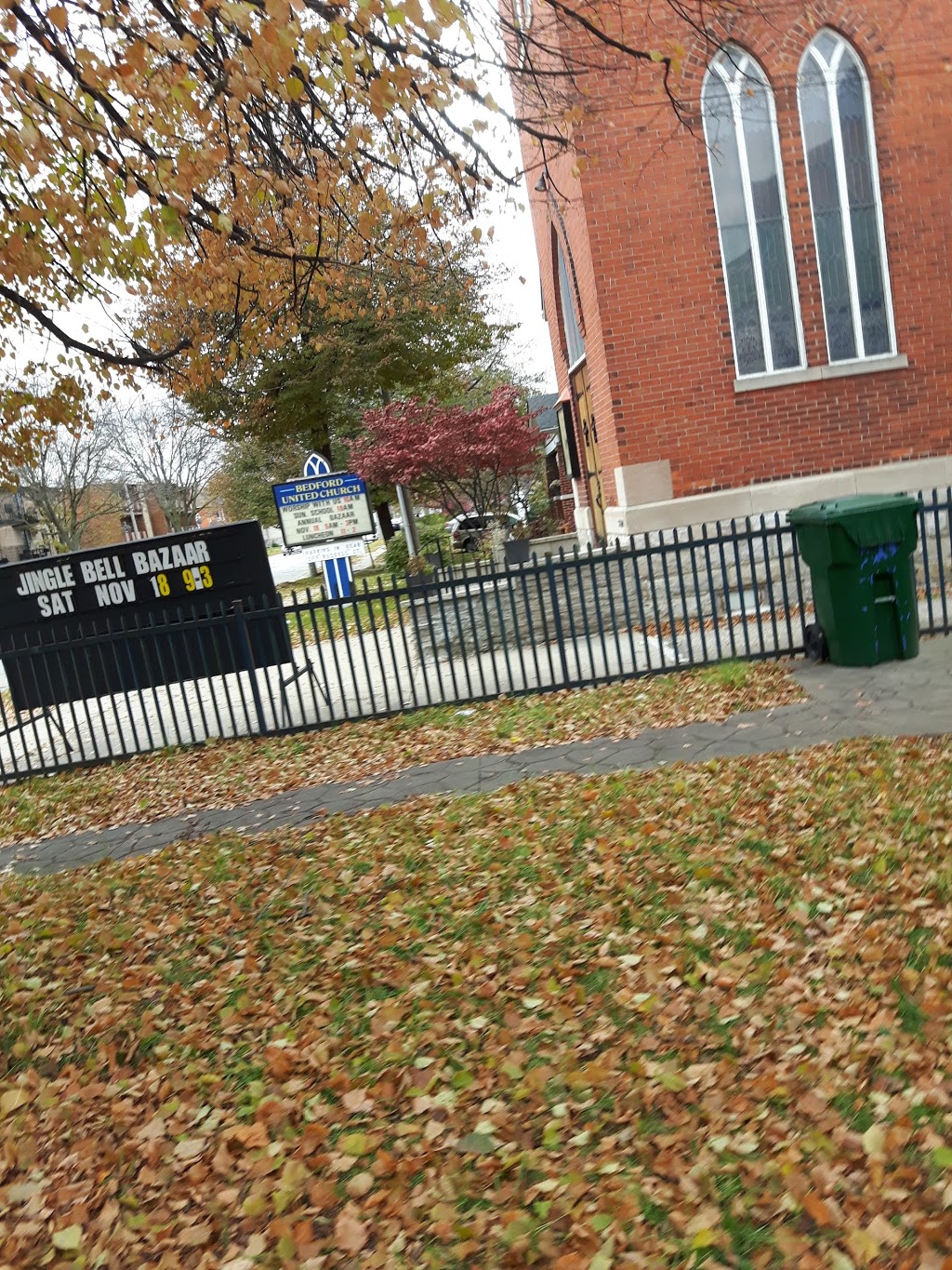 Bedford United Church | 3340 Sandwich St, Windsor, ON N9C 1B1, Canada | Phone: (519) 256-1131