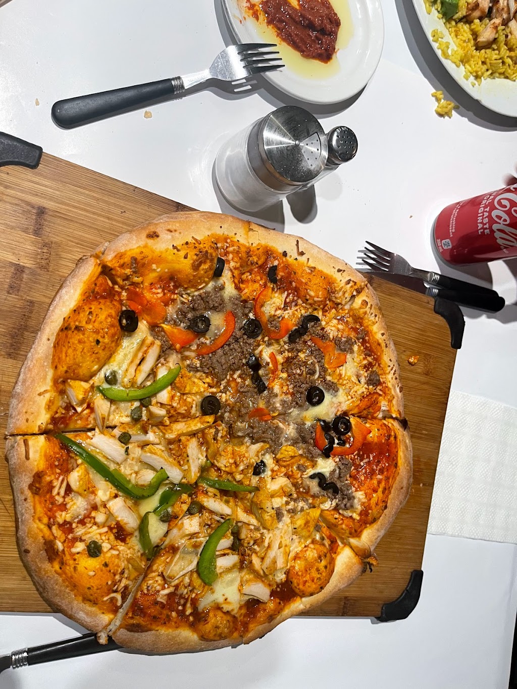 Restaurant lAquarium | 4745 Rue Jean-Talon E, Saint-Léonard, QC H1S 1K2, Canada | Phone: (438) 380-2910