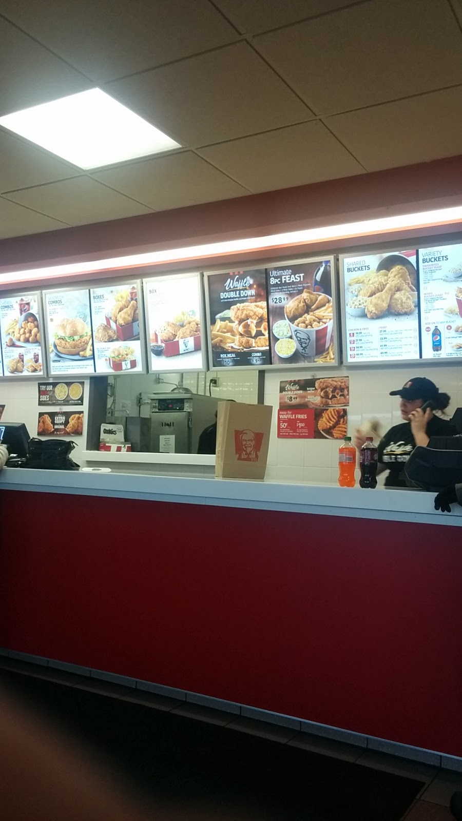 KFC | 383 Centre St #1, Espanola, ON P5E 1E4, Canada | Phone: (705) 869-3321