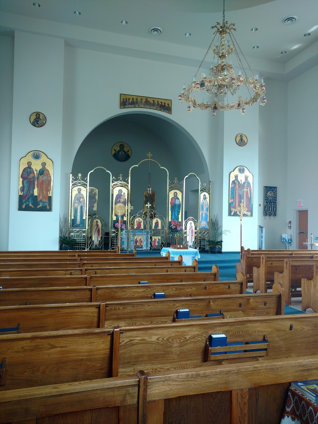 St Vladimir & Olga Church | 601 Lake Trail Dr, Windsor, ON N9G 2M3, Canada | Phone: (519) 973-4872